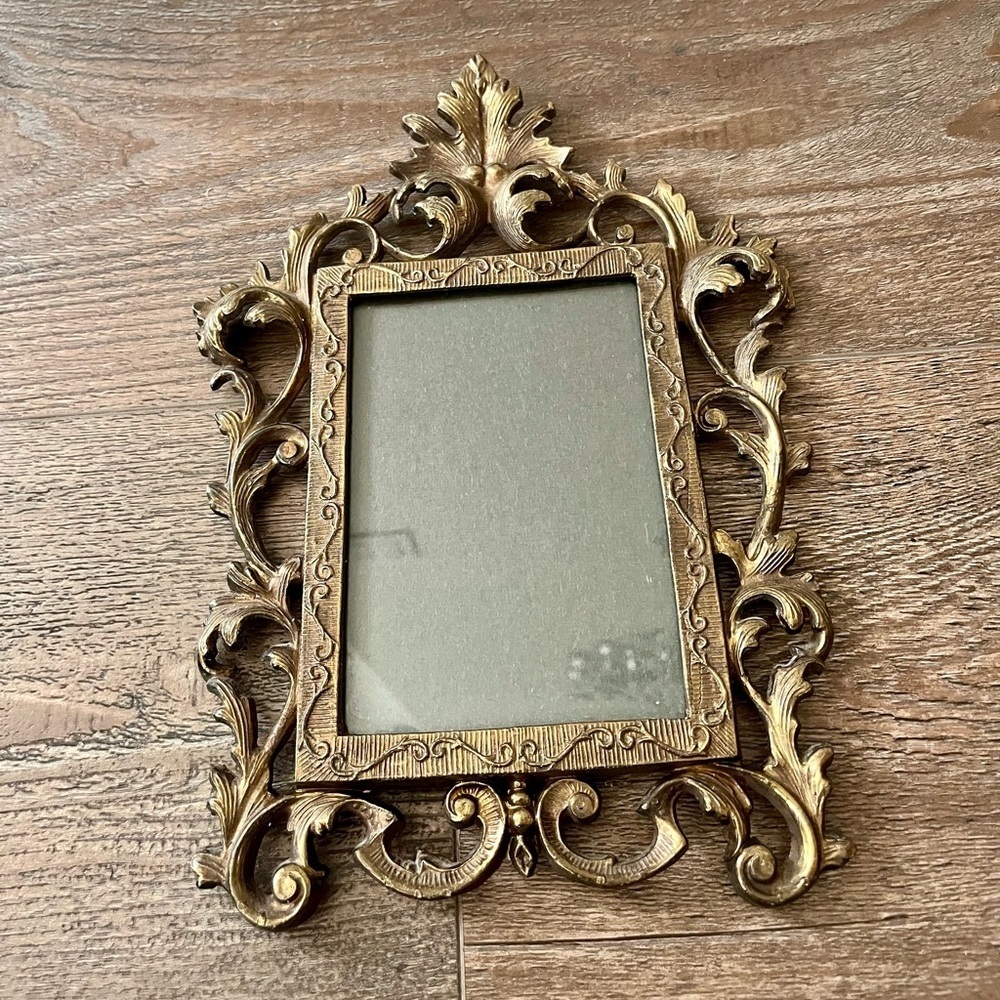 Vintage Rococ Style Brass Picture Frame 8/12 Inch - Picture 7 of 11